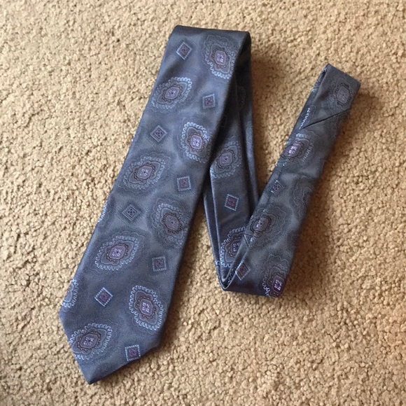 DAVID DONAHUE Medallion Print SILK TIE *Handmade* - Picture 2 of 7
